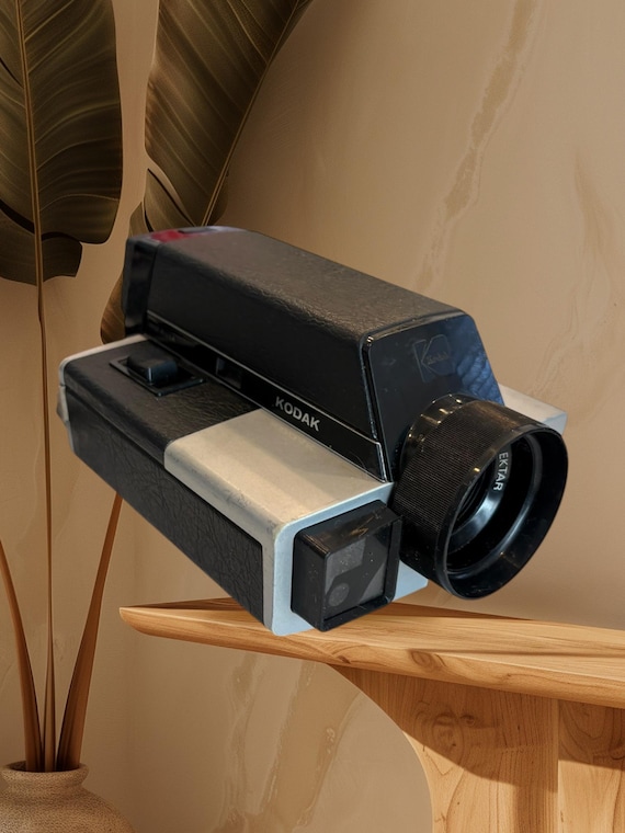 Vintage Movie Camera - Kodak XL 320 Movie Camera Outfit - Etsy