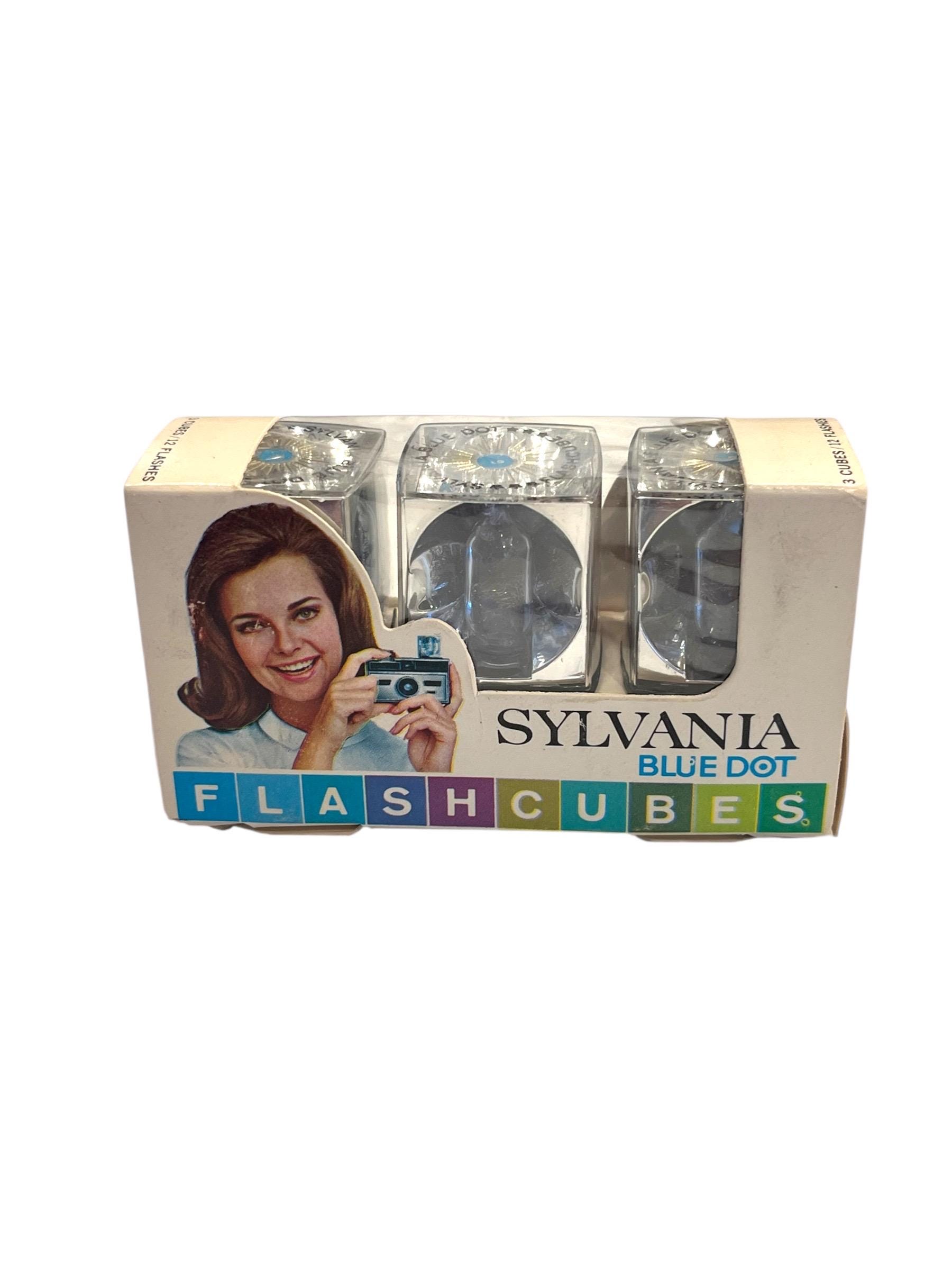 VINTAGE SYLVANIA MAGICUBE X SET OF THREE FLASH CUBES NIB | eBay