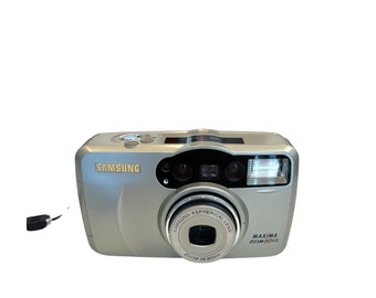 Polaroid ZIP Land camera - SONS OF VINTAGE