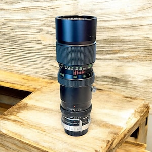 SLR Film Camera Lens - Zoom Lens - Film Photography - Vivitar 75-260 Zoom