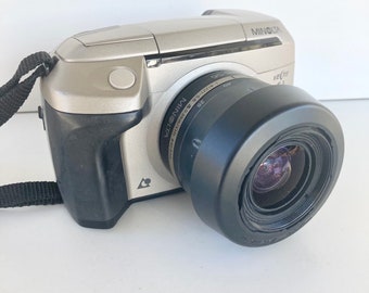 Vintage 35mm film camera Minolta S-1 35mm film Camera See us for a great collection of Vintage Cameras