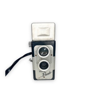 Vintage TLR Camera - Insta Flash Film Camera - TLR Camera - Vintage Film Camera