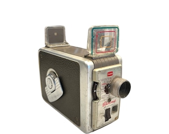 Vintage 8mm film movie camera - Awesome Kodak Brownie 8mm Movie Camera - Film Movie Camera - 8MM camera