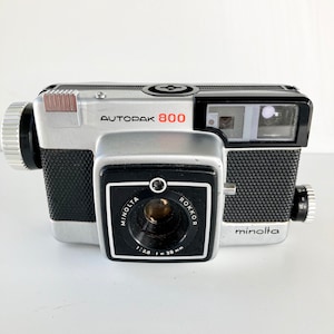 Vintage Film Camera Minolta Autopak 800 Film Camera