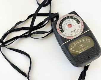 Vintage Exposure Meter -Very Nice Vintage GE Light Meter- Check out all of our Vintage Photography Accessories