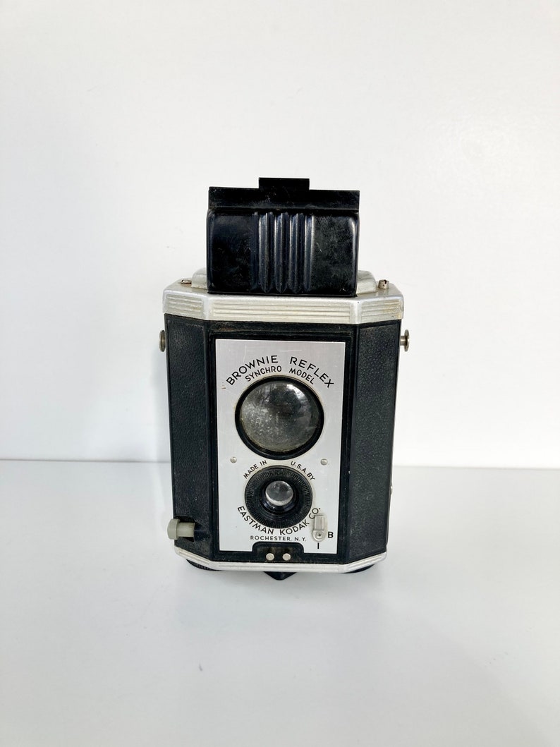Vintage Film TLR Camera Vintage Kodak Brownie Reflex Camera 127 Roll film camera image 1