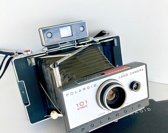 Vintage Film Camera  Polaroid Model 101 Land Camera Vintage film camera
