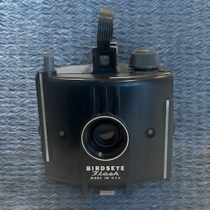 Vintage Film Camera -  Birdseye Flash 620 Camera in Excellent Condition - Vintage Camera