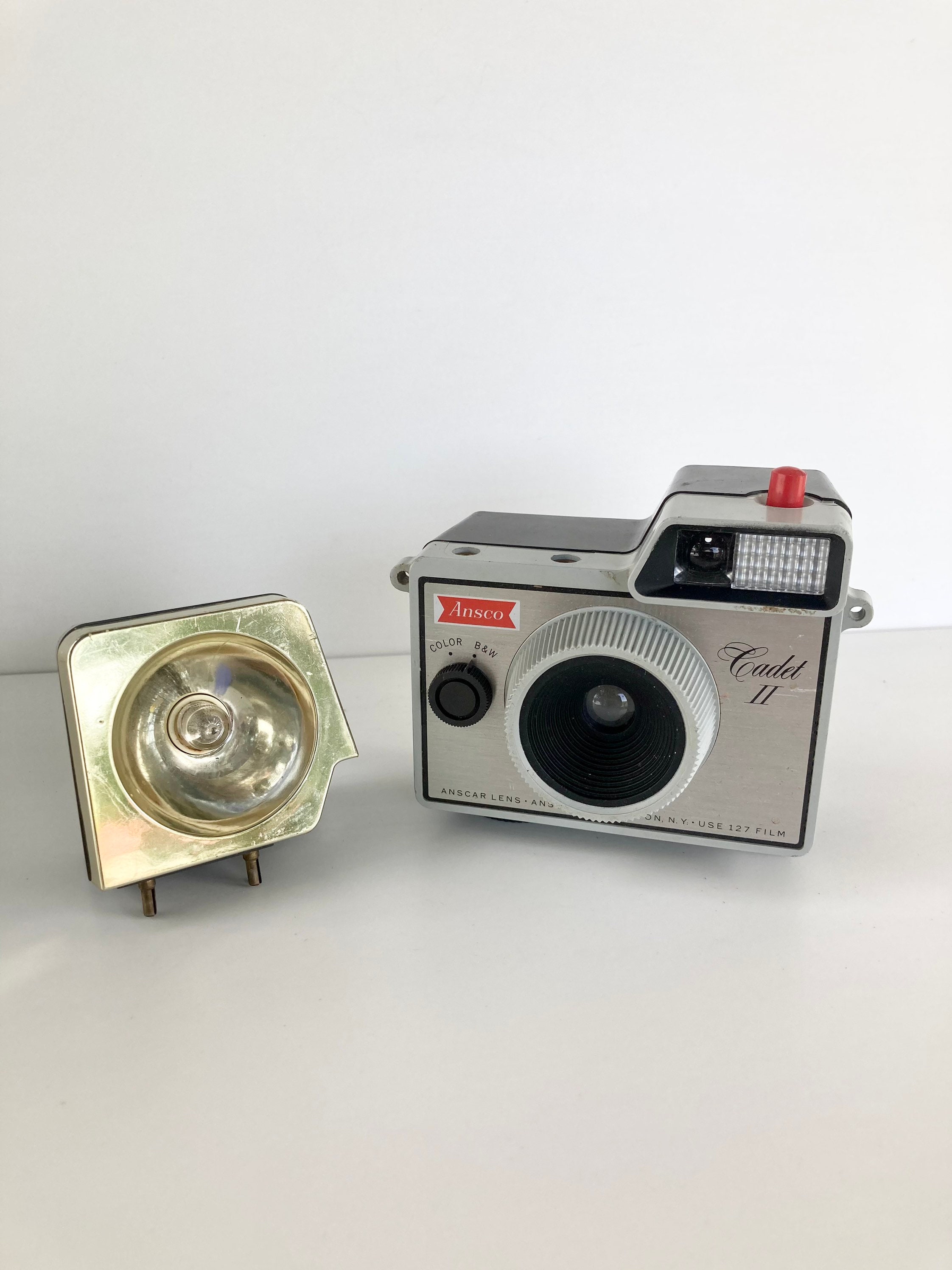 Appareil Photo Argentique Ansco Cadet Reflex (1959) - Format 4x4, Film 127 - Neuf Sous Emballage