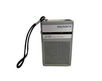 Transistor Radio - Vintage  Magnavox Transistor Radio - Vintage Radio