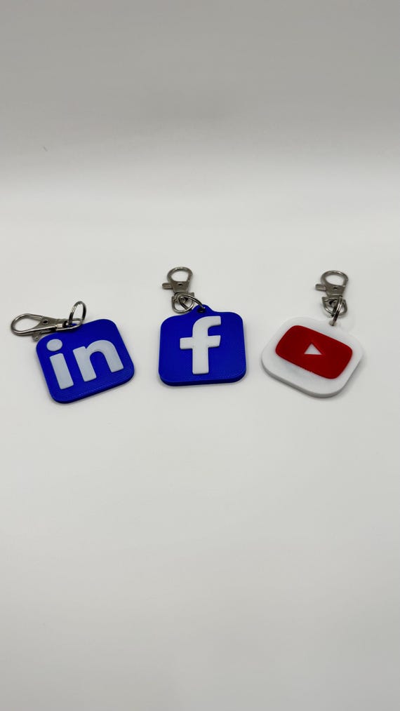 NFC Social Media Keychain – Tap to Share Profile
