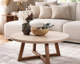 Table basse minimaliste, table basse ronde en bois, décoration de salon aspect travertin, table au style bohème, mobilier moderne