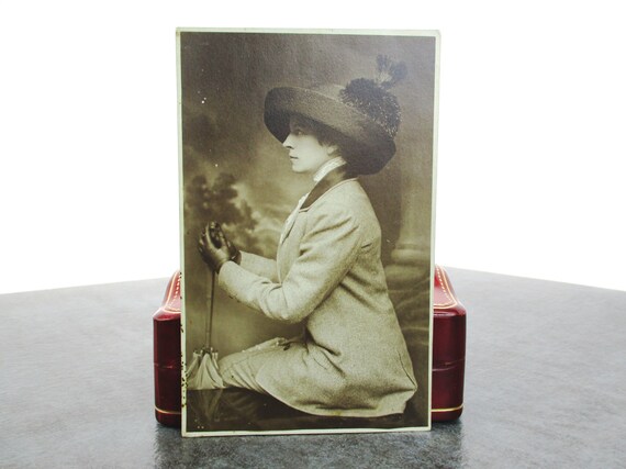 Big Hat Photo Postcard Edwardian Lady 