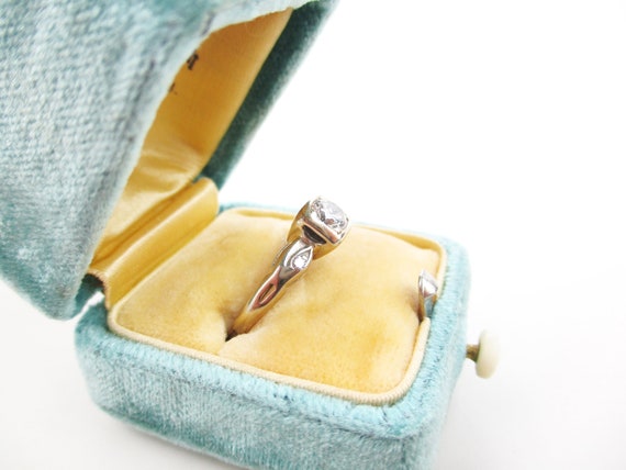 Illusion Diamond Ring, Antique Art Deco Engagemen… - image 8