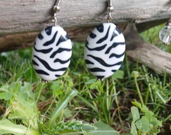 Pendientes hechos a mano con estampado de cebra