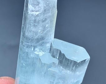 【パキスタン/シガール産】アクアマリン スカイブルーアクアマリン結晶、パキスタン・シガール鉱山産（86