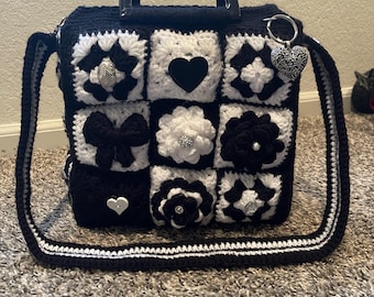 Crocheted Handbag with Removable Cross Strap
