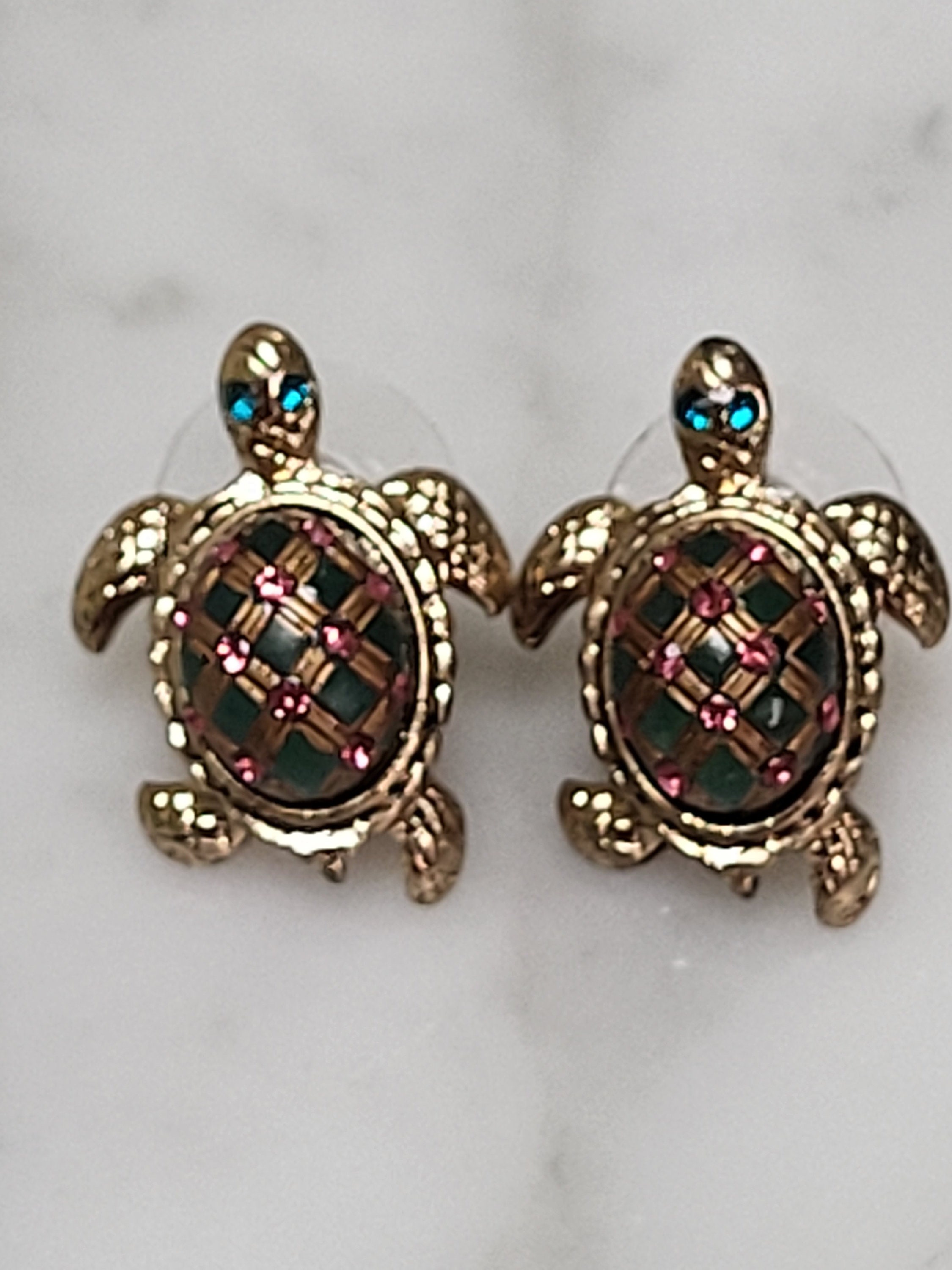 Betsey johnson turtle earrings discount