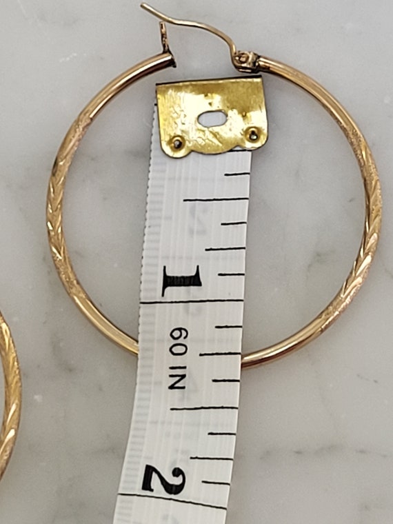 14k Gold Diamond Cut Hoop Earrings - image 3