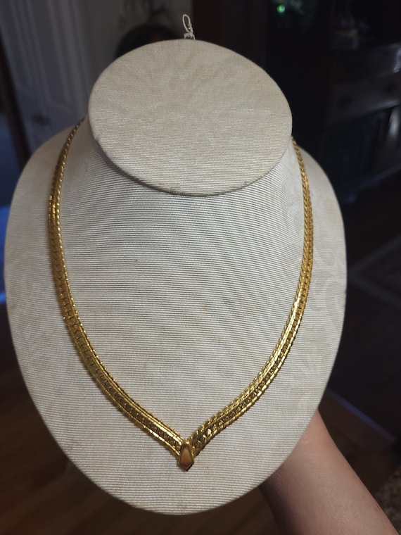 NAPIER Goldtone V Chain Necklace Vintage 80s