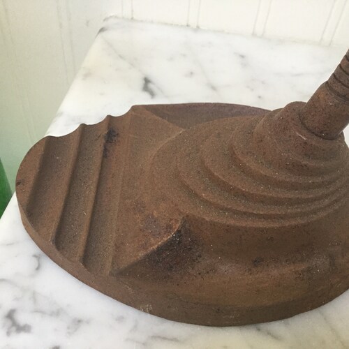 Industrial Art shops Deco Rusty Metal Iron Lamp