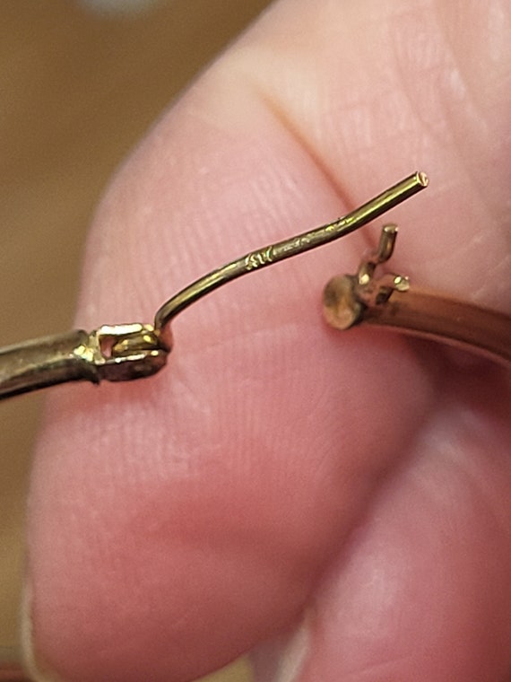 14k Gold Diamond Cut Hoop Earrings - image 7