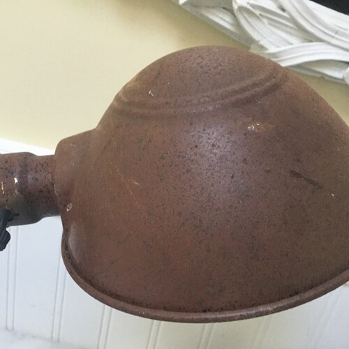Industrial Art shops Deco Rusty Metal Iron Lamp