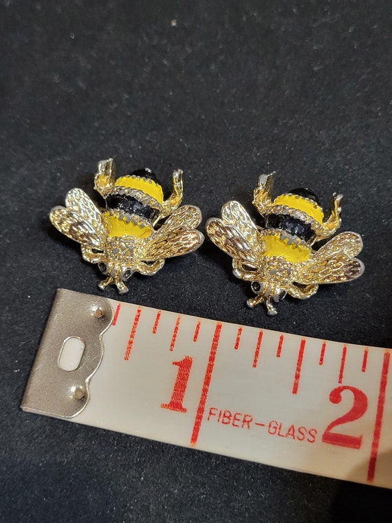 Vintage Bumble Bee Minature Sweater Brooches Sign… - image 2
