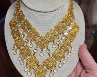 Vintage Filgree Goldtone Bib Necklace with Crystal
