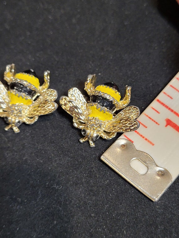 Vintage Bumble Bee Minature Sweater Brooches Sign… - image 3