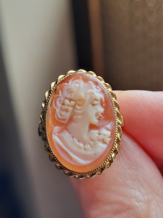 14k Gold Cameo Ring - image 5