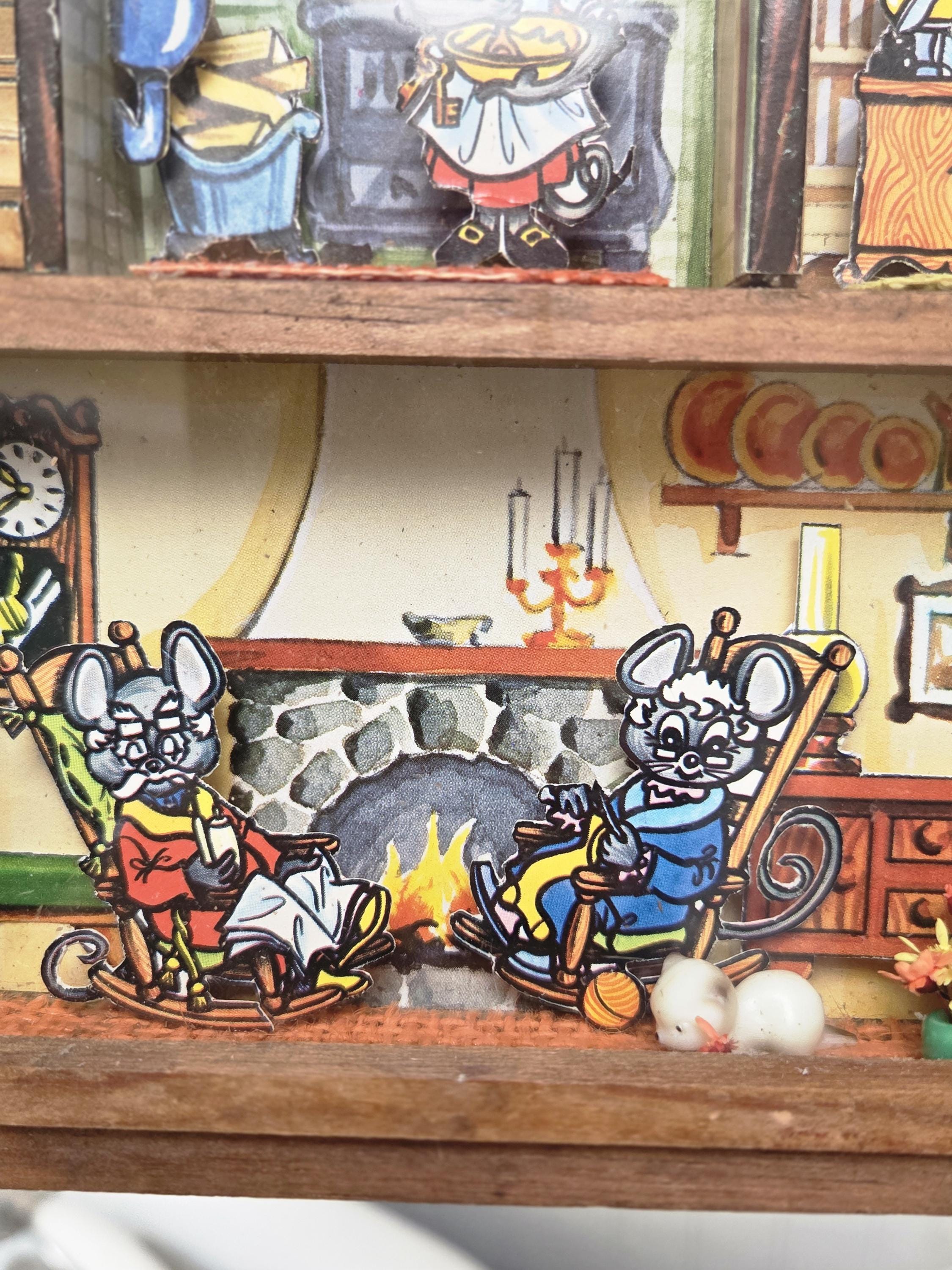 Vintage Hazel's Kaboodles Mouse House Wall Hanging HK-53 Miniature
