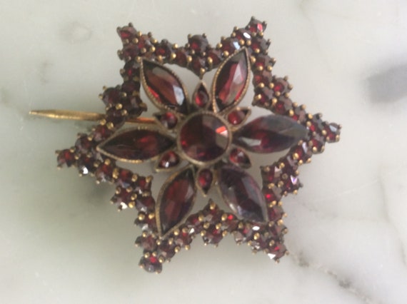 Garnet brooch best sale