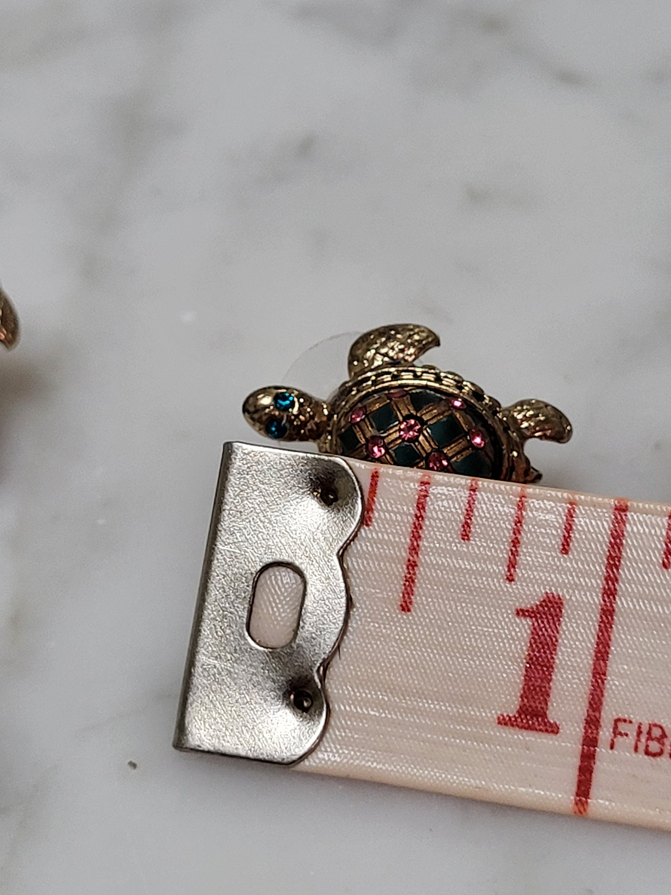 Betsey johnson deals turtle earrings