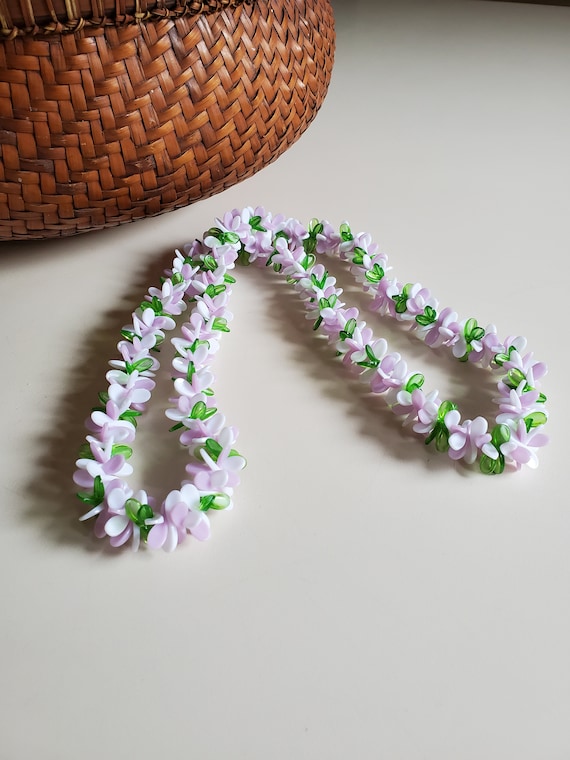 Vintage Plastic Lavender Flower Necklace - image 1