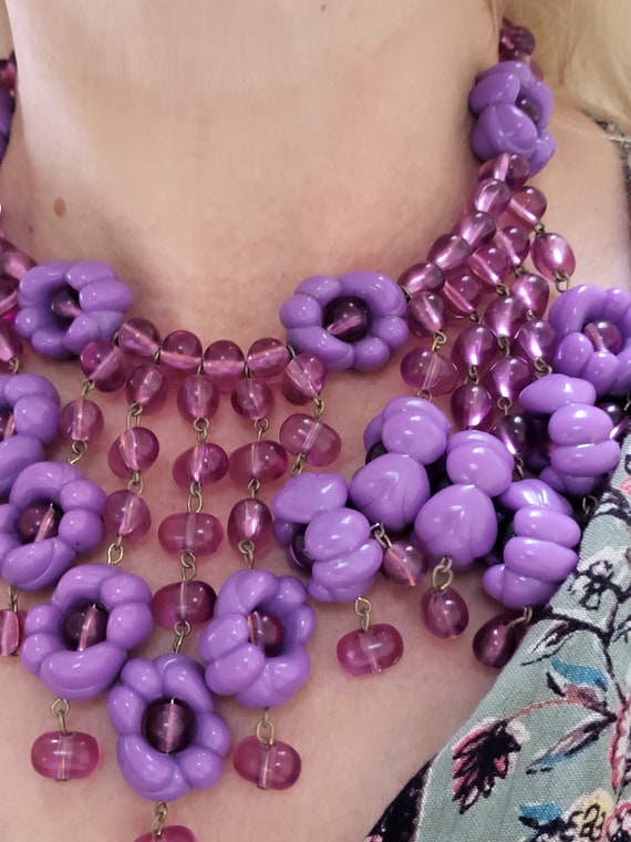 Vintage chunky Purple Flowered Beaded Necklace - image 3