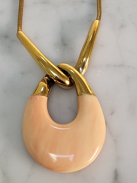 Crown Trifari 1970s Peach Lucite Pendant Necklace