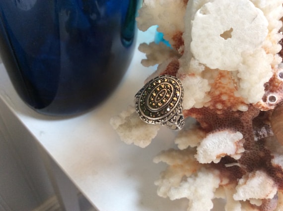 Oval Marqusite Sterling Ring - image 5