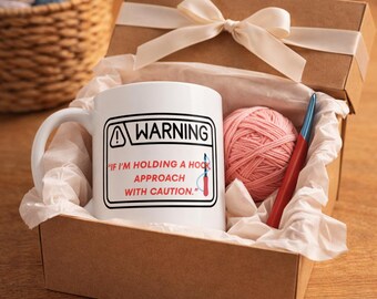 Cadeau drôle de tasse au crochet, avertissement je tiens une tasse de café de crochet, cadeau d'amant de fil