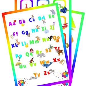 Könnte beinhalten: Alphabet-Lernkarten mit farbenfrohen Illustrationen. Jede Karte zeigt einen Buchstaben, ein zugehöriges Bild und eine Zahl. Die Karten haben einen Regenbogen-Farbverlauf-Rand und sind für das frühe Lernen konzipiert.