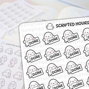 Puede incluir: Hojas de pegatinas para planificador con un simpático personaje de dibujos animados sosteniendo un cartel de "DONE". Las pegatinas son en blanco y negro con una cara sonriente. También se ve el texto "SCRIPTED HOURS".