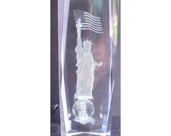 Statue of Liberty American Flag Unisphere 3D Laser Etched Crystal Paperweight 6"