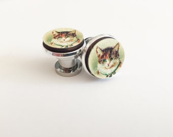 00g 0g Kitty Cat Plugs 6mm 2g, 12mm 1/2"  Embossed Wood Cap Pattern Gauges 4g 5mm 6g 4mm Acrylic/Wood Tunnels/Surgical Steel Screw Back