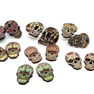 Sugar Skull Plug Earrings and Gauged Plugs 14g 16g 8g 12g 10g 6g 4g 2g 0g 1g 00g 000g 1/2” Wood Button Ear Plugs Dias De Los Muertos