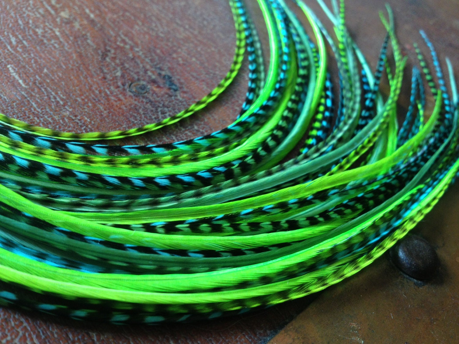 SALE* NEW 30 Synthetic Feather Hair Extensions In Light Green and/or Blue  14.5