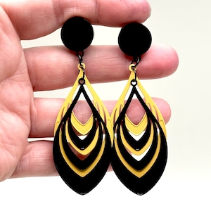 Stud Earrings to 1” 25mm Dangle Plugs Black and Yellow Teardrop Hiders 1g 7mm 7/16” 11mm 000g 20mm 19mm 16mm 1/2” 9/16” 0g 00g Gauges