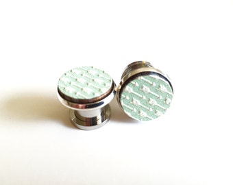 00g 0g Arrow Plugs 6mm 2g, 12mm 1/2" Mint Embossed Wood Pattern Gauges 4g 5mm 6g 4mm Acrylic/Wood Tunnels/Surgical Steel Screw Back