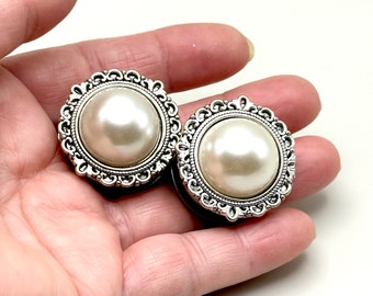 22mm 7/8 inch Pearl Plugs 11/16" 18mm, 13/16" 20mm Wedding Formal Ear Plug Earrings/Gauges 1” 25mm