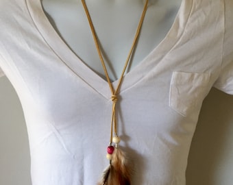 Boho Real Feather Necklace, Unisex Deerskin Leather Long Feather Pendant Necklace, Natural Feathers and Wood Beads Hippie Feather Jewelry