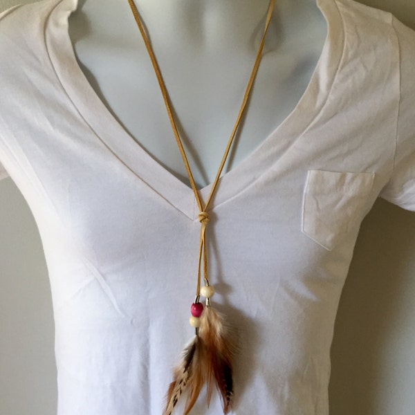 Boho Real Feather Necklace, Unisex Deerskin Leather Long Feather Pendant Necklace, Natural Feathers and Wood Beads Hippie Feather Jewelry